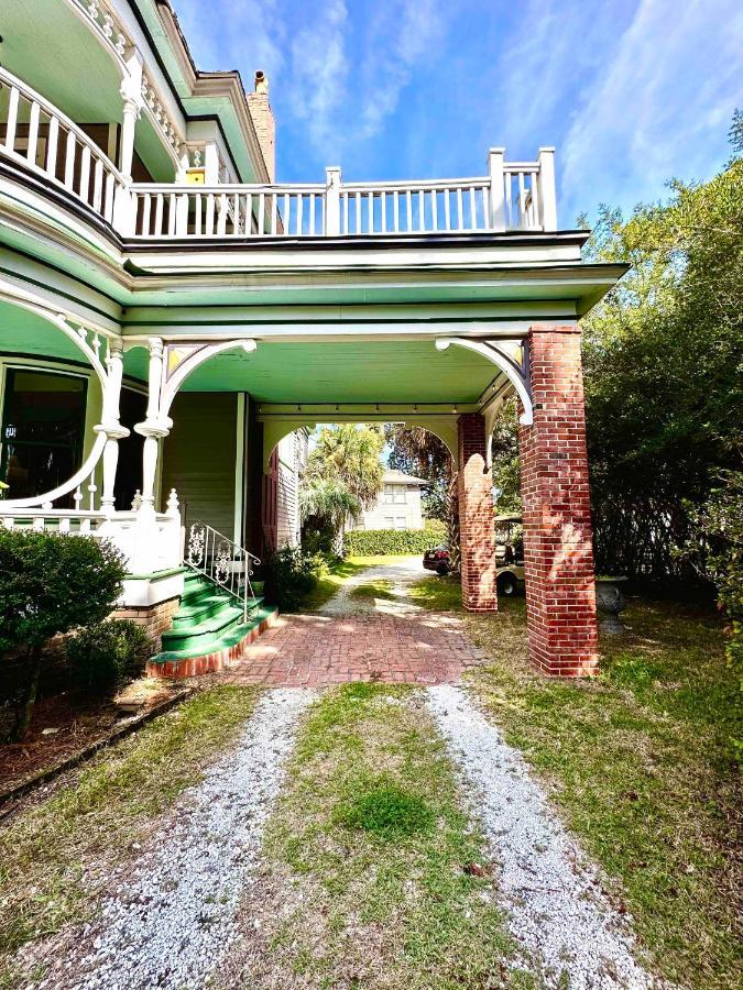 The Kate Shepard House Aparthotel Mobile Exterior photo