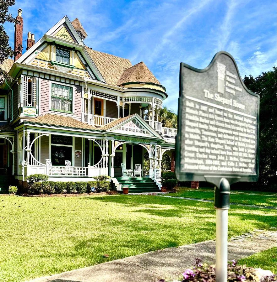 The Kate Shepard House Aparthotel Mobile Exterior photo